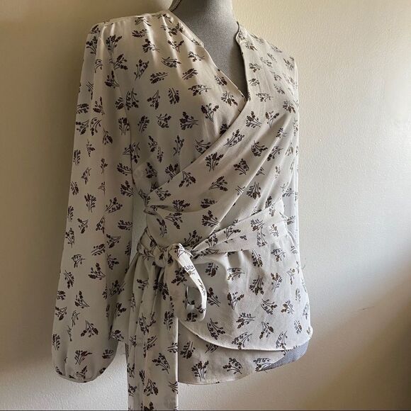 1. State Women’s Floral Long Sleeve Wrap Blouse - Picture 5 of 9